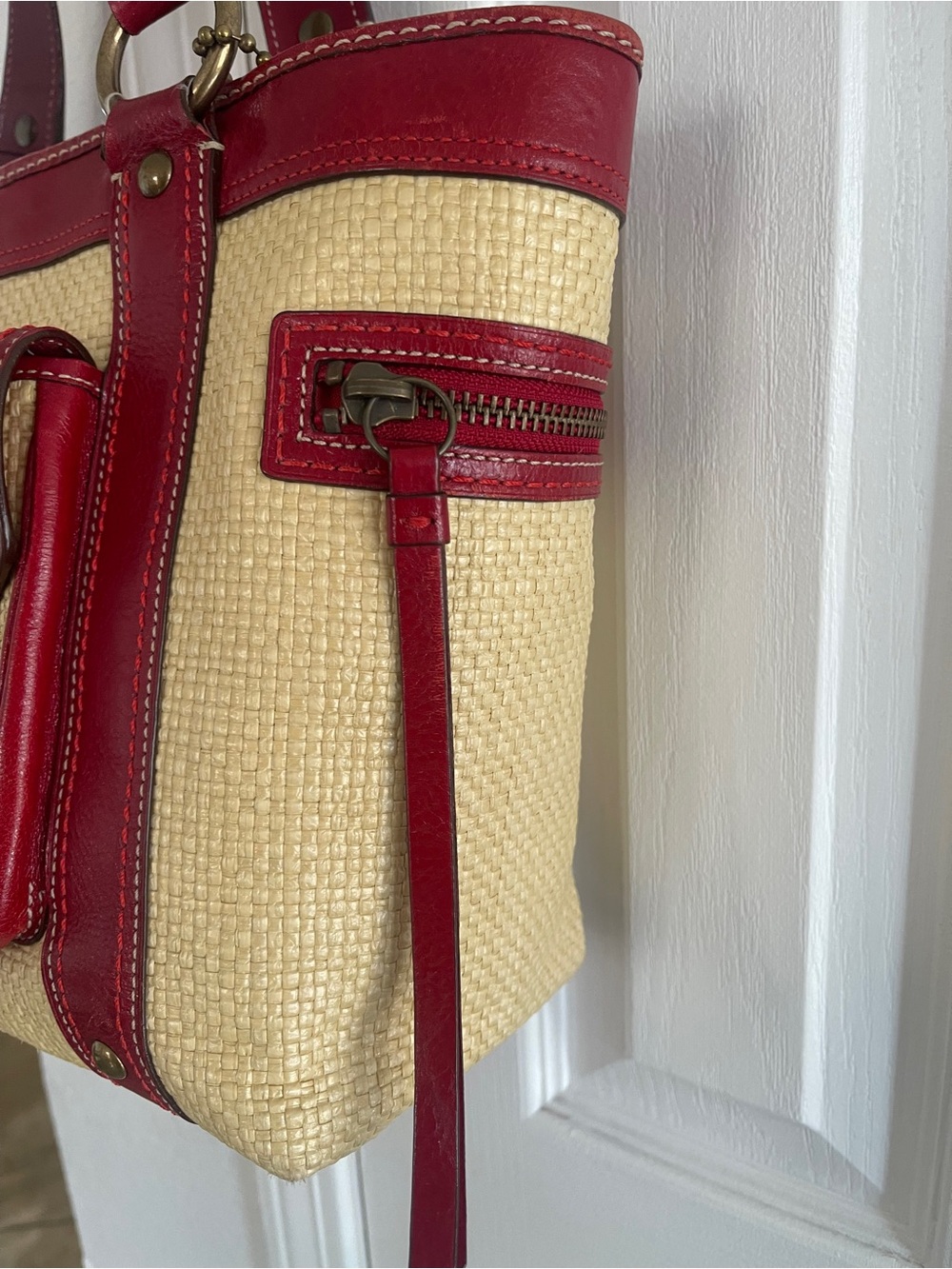 Beautiful ๐ป Coach Legacy M05K-113 Straw & Red Leather Buckle Tote Y2K 2005 - Picture 9 of 15